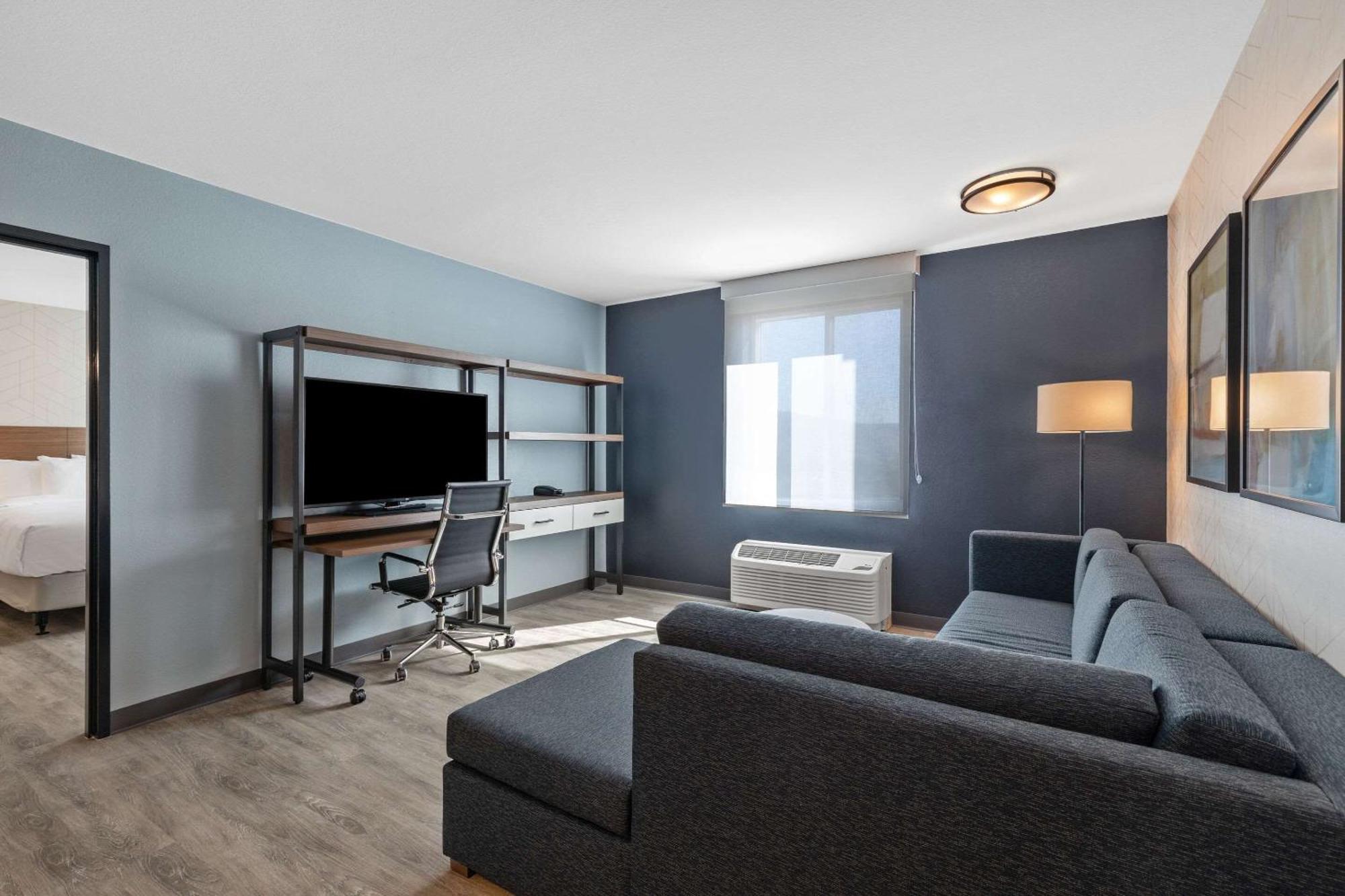 Everhome Suites Corona Buitenkant foto